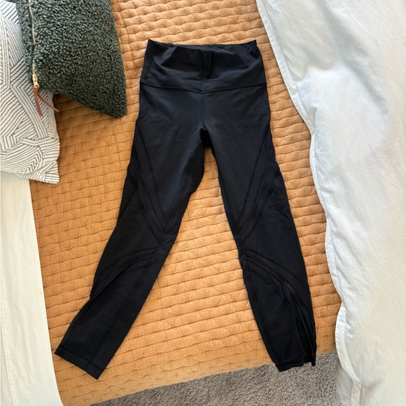 Lululemon High Times Mesh Panel Leggings 7/8 Length - Picture 2 of 4